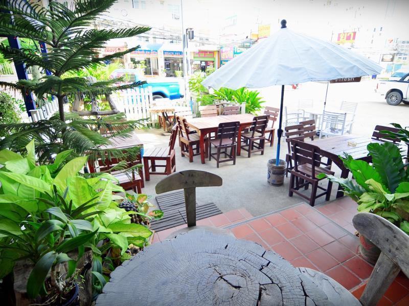 Hotel The Famous House - Jomtien Exterior foto